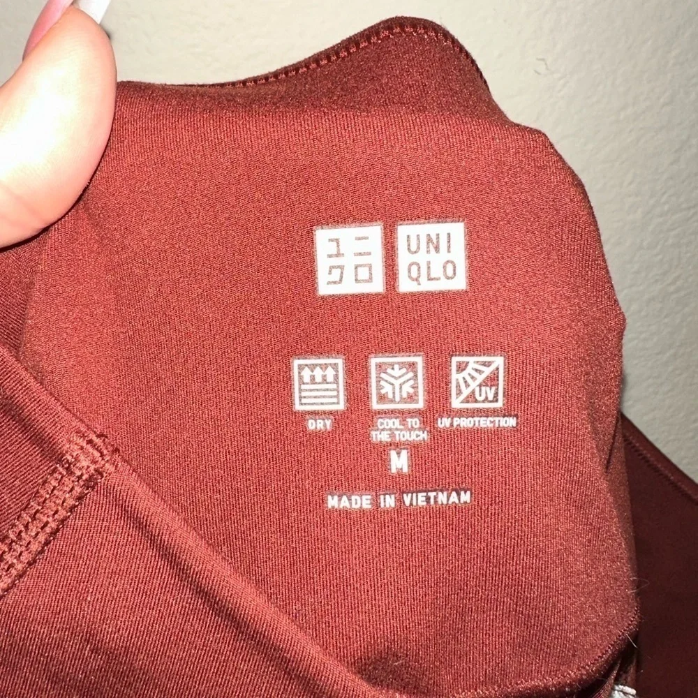 Uniqlo women’s burnt orange athletic leggings M activewear athleisure pockets